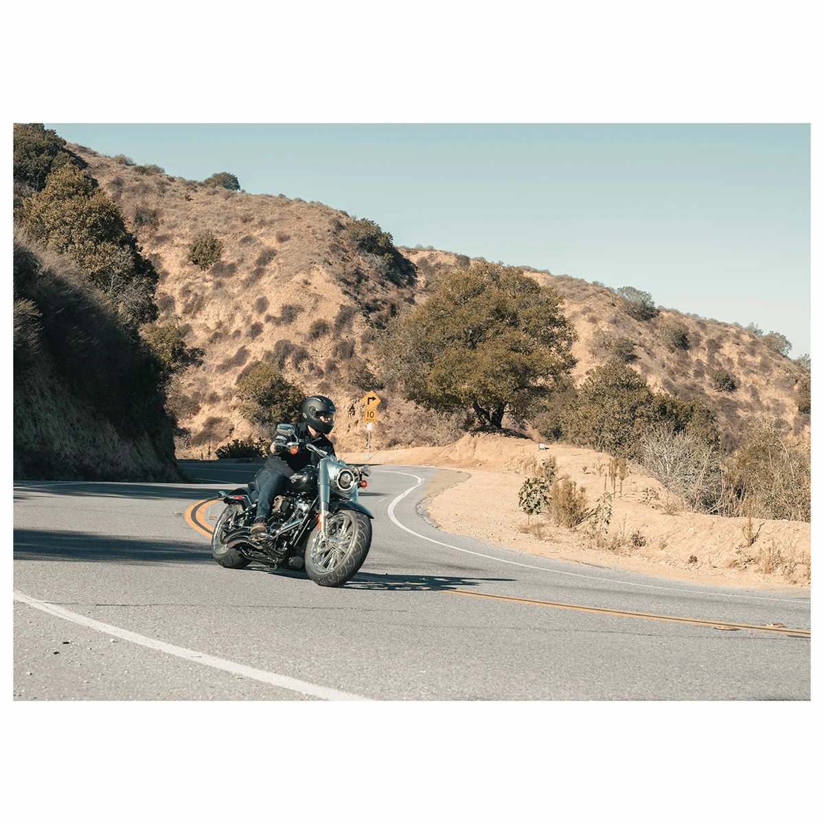 Vance & Hines Army Military Power Series VO2 Intake - Image 7