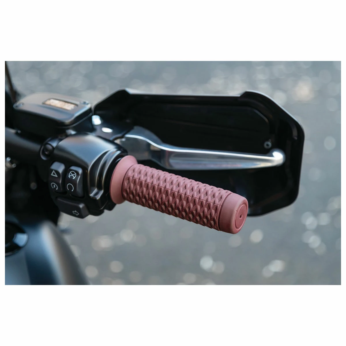 Kuryakyn 7/8" Braaap! Red Grips - Image 3